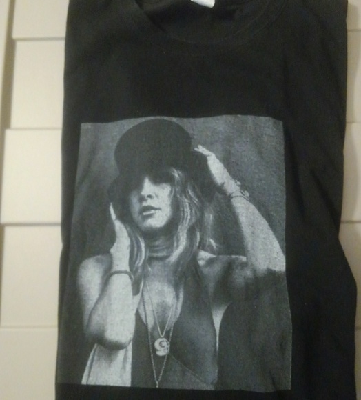 Tops - 🎙️Stevie🎤🎶 t-shirt